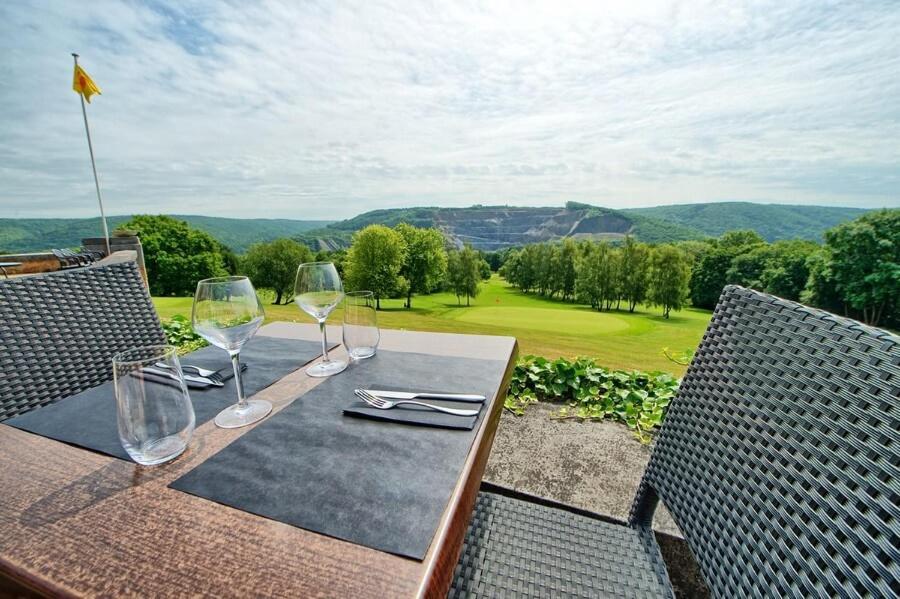Le Logis Des Chenes, Superbe Bungalow Dans Quartier Residentiel Proche De Namur Wepion ภายนอก รูปภาพ