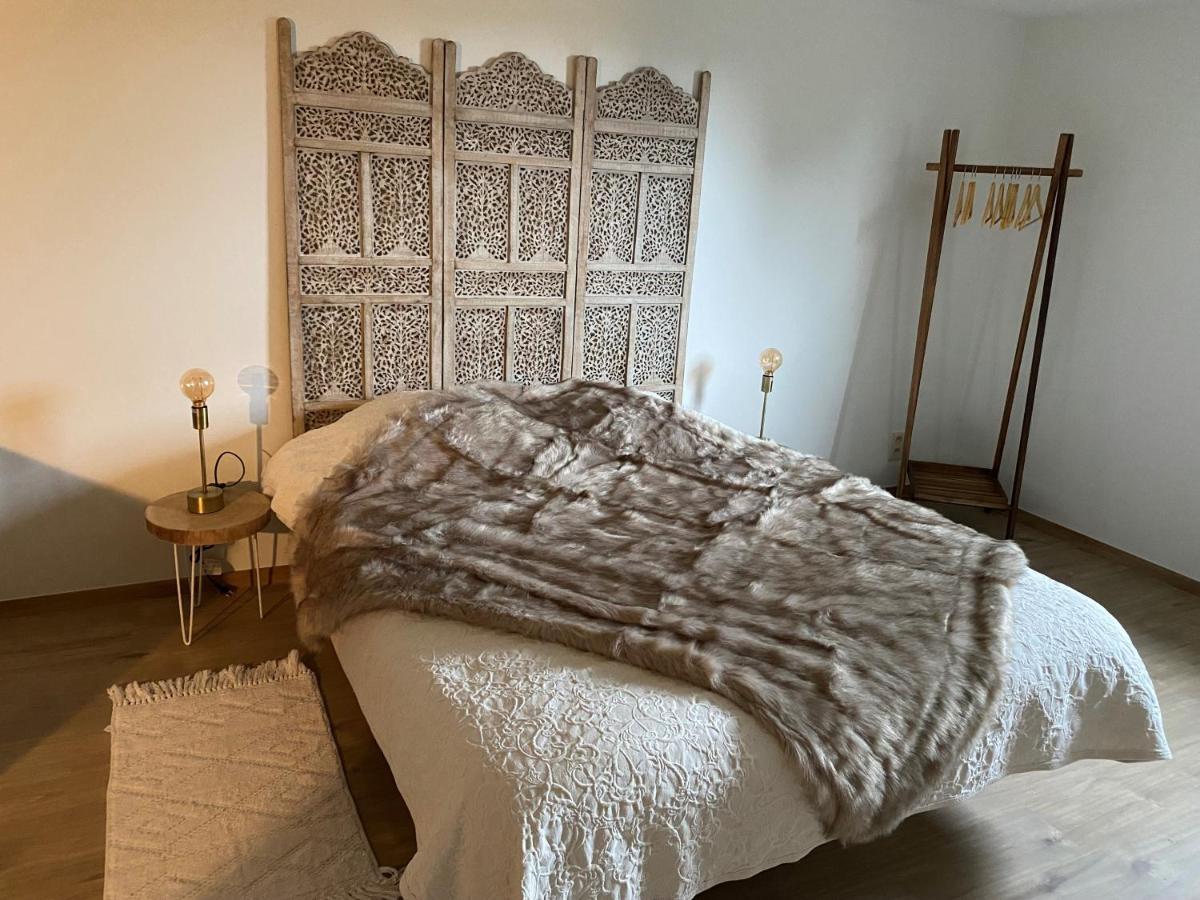 Le Logis Des Chenes, Superbe Bungalow Dans Quartier Residentiel Proche De Namur Wepion ภายนอก รูปภาพ